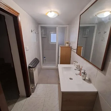 Entire House In Boiro, 5 Minutes From The Casa vacanze Boiro