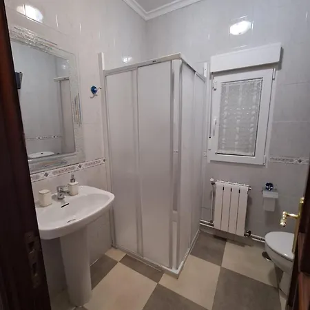 Casa vacanze Entire House In Boiro, 5 Minutes From The *