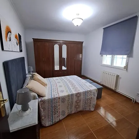 Entire House In Boiro, 5 Minutes From The Boiro